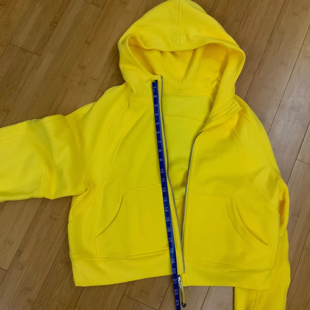 Lululemon Scuba oversized cropped zip hoodie M/L